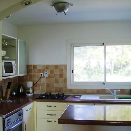 With One Bedroom In With Wonderful Sea View Furnished Balcony And Wifi 3 Km From The Beach Toulon