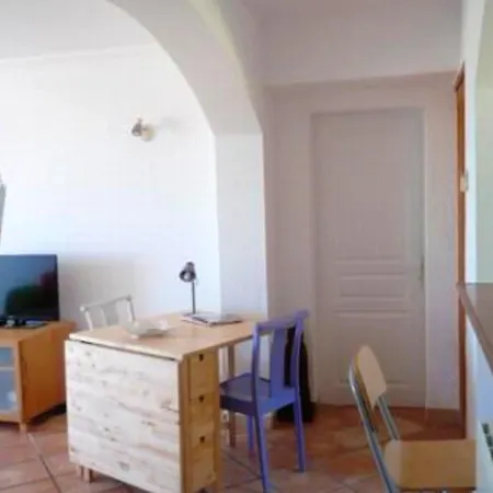 Apartment With One Bedroom In With Wonderful Sea View Furnished Balcony And Wifi 3 Km From The Beach *